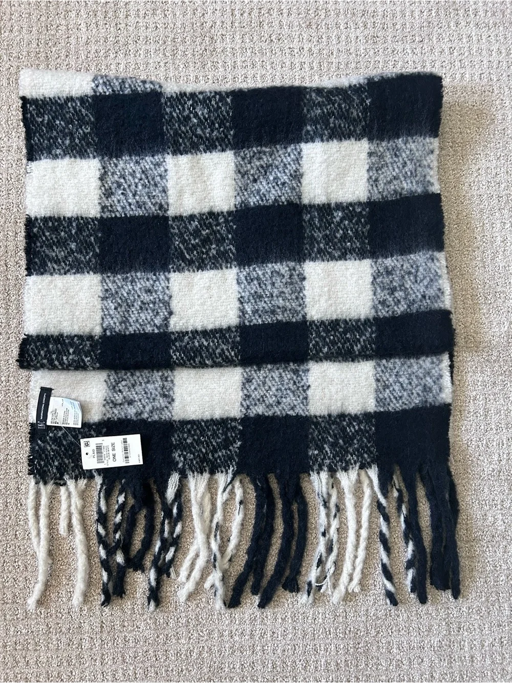 International Concepts INC Black and White Buffalo Check Scarf With Fringe